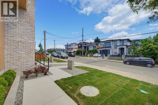 1 5137 Lorraine Avenue, Burnaby, BC V5G2S3 Photo 5