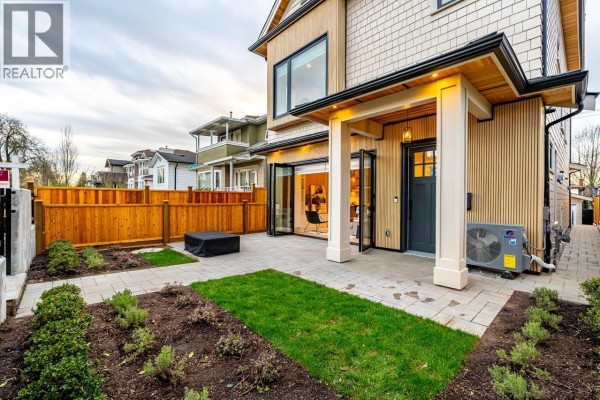1 5355 Inverness Street, Vancouver, BC V5W3P2 Photo 2