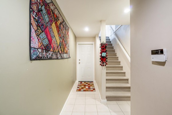 1 6033 168 Street, Surrey, BC V3S3X7 Photo 5