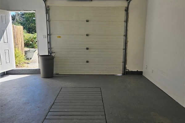 1 6072 Grandview Rd, Port Alberni, BC, photo 2