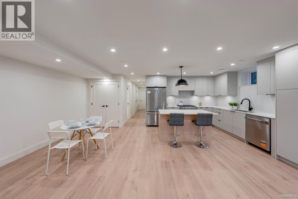 1 6136 Irmin Street, Burnaby, BC V5J1Z1 Photo 4