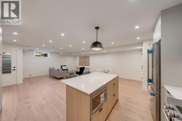 1 6136 Irmin Street, Burnaby, BC V5J1Z1 Photo 5