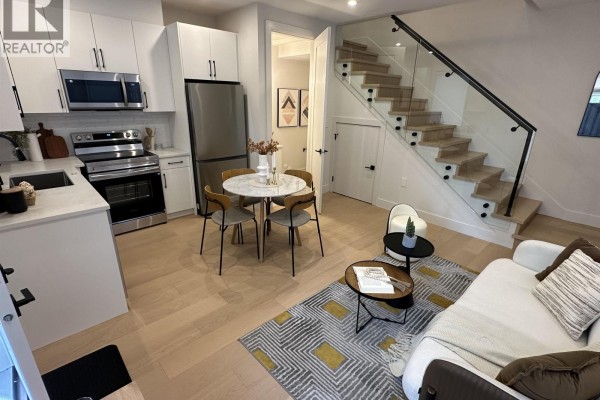 1 6898 Kerr Street, Vancouver