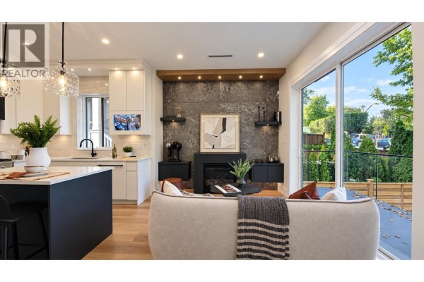 1 746 E 12th Avenue, Vancouver, BC V5T2H9 Photo 4
