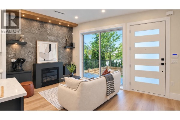 1 746 E 12th Avenue, Vancouver, BC V5T2H9 Photo 5
