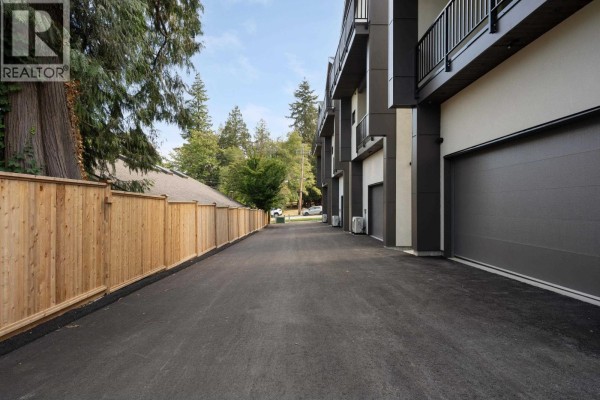 1 8483 16 Avenue, Burnaby, BC V3N1S4 Photo 4