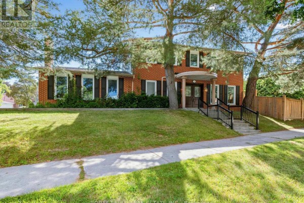 1 Ames Circle, Toronto, ON, photo 2