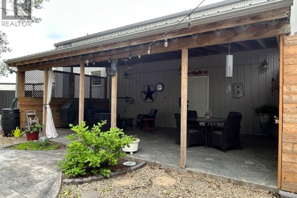 3pc Bathroom - 1 And #2 103 Industrial Drive, Bienfait, SK S0C0M0 Photo 5