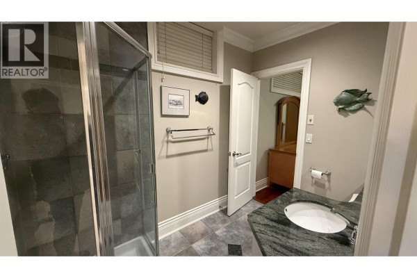 1 Bed Basement 7000 Burris Street, Burnaby, BC V5E1Z1 Photo 5