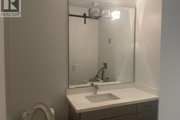 1 Bed Suite 5349 Patrick Street, Burnaby, BC V5J3B2 Photo 5