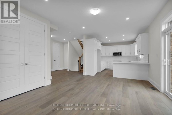 Kitchen - 1 Bouw Place, Dutton/dunwich, ON N0L1J0 Photo 5