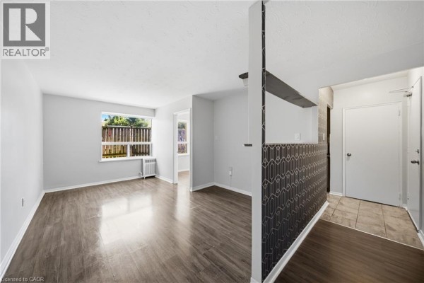 1 Brimley Road Unit# 102, Scarborough, ON M1M3H4 Photo 5
