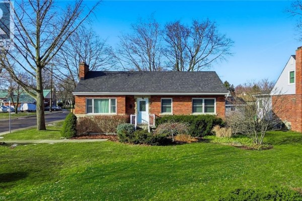 1 Bryant Court, Hamilton, ON, photo 2
