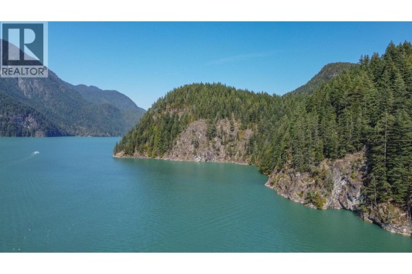 1 Buntzen Bay, North Vancouver, BC V7G1M9 Photo 5