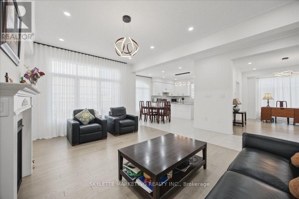1 Cranley Road, East Gwillimbury, ON L9N0T7 Photo 4