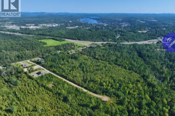 1 Crest Avenue, Heathland, NB E3L5C1 Photo 2