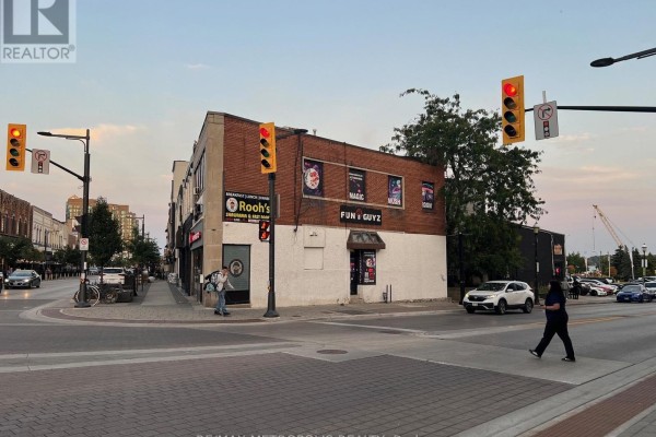 1 Dunlop Street E, Barrie, ON, photo 3
