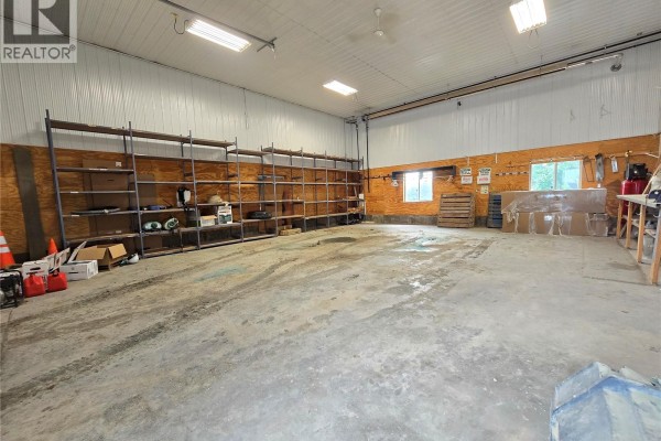 1 Eddys Avenue, Halbrite, SK S0C1H0 Photo 3