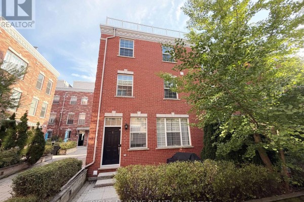 1 Fairhead Mews, Toronto, ON M4E3Y4 Photo 2