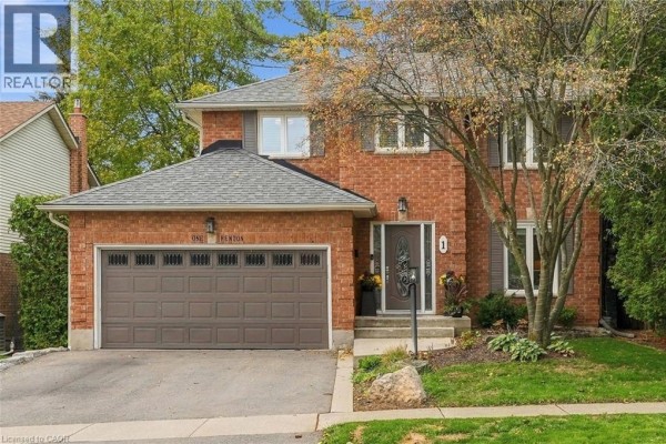 1 Fenton Drive, Waterdown