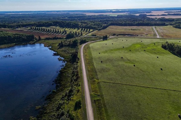 1 Holmstrom Road, Onanole, MB R0J1N0 Photo 2