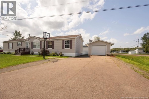 Bonus Room - 1 Inglewood Street, Moncton, NB E1H3K5 Photo 3