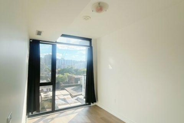 608 - 1 Jarvis Street, Hamilton, ON L8R0A8 Photo 4