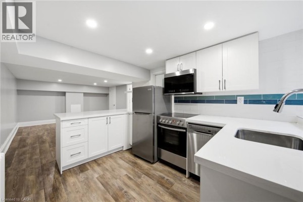 1 Kingswood Road Unit# 3r, Toronto, ON M4E3N4 Photo 4