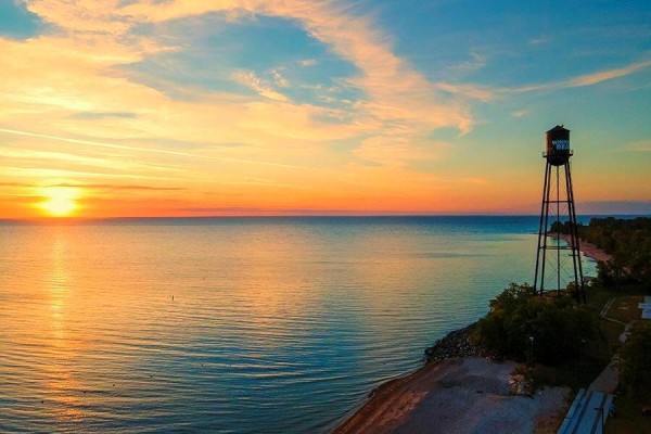 1 Lakewood Bay, Winnipeg Beach, MB R0C3G0 Photo 2