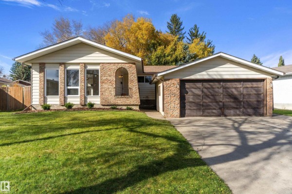 Kitchen - 1 Larson Av, St  Albert, AB T8N2H1 Photo 2