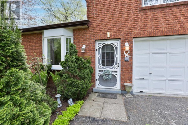 1 Lindale Avenue, Tiny, ON, photo 2