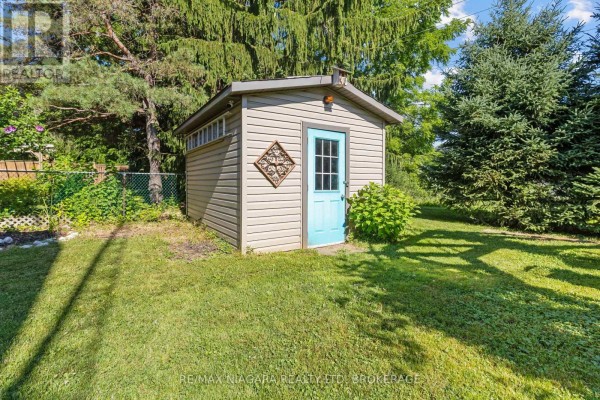 Bathroom - 1 Linden Avenue, Pelham, ON L0S1E3 Photo 5