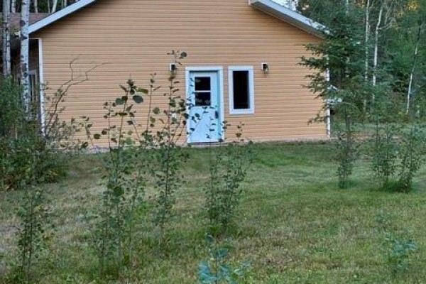 1 May Bay, Delaronde Lake, SK, photo 3
