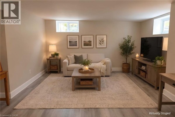 1 Melrose Avenue, Grimsby, ON, photo 2