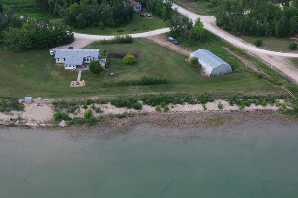 1 Miss Ellie's Drive W, Lake Manitoba Narrows, MB, photo 2
