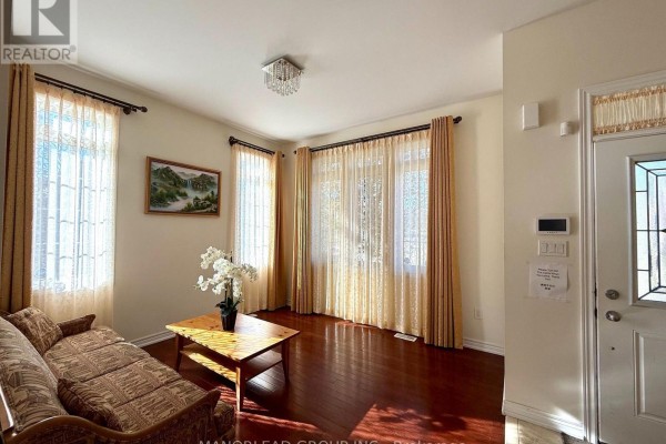 Study - 1 Morganfield Court, Richmond Hill, ON L4E0S6 Photo 2