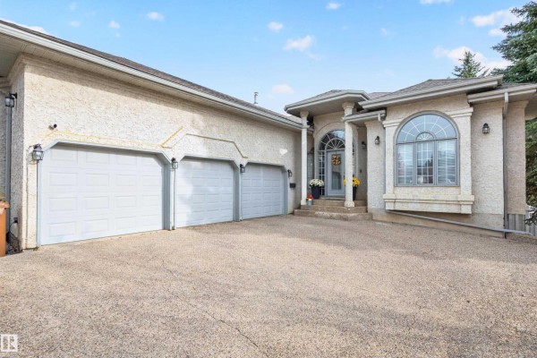 1 Onesti Pl, St  Albert, AB, photo 3