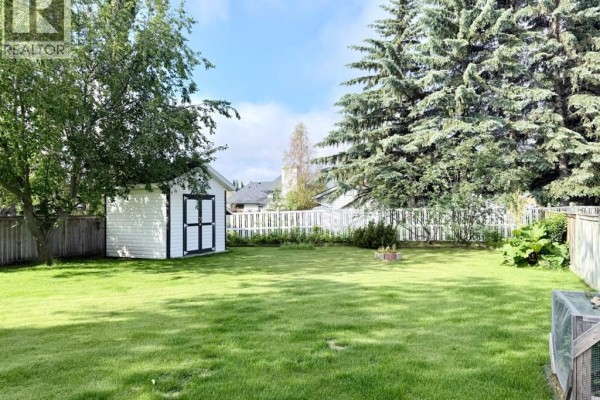 1 Park Close, Whitecourt, AB, photo 2