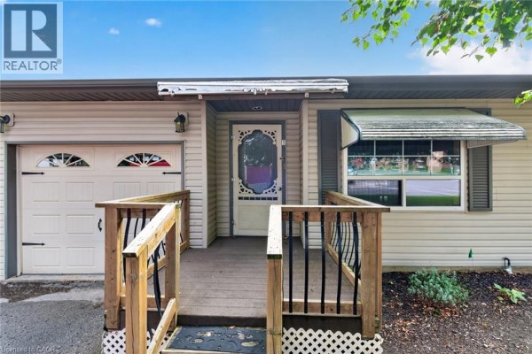 2pc Bathroom - 1 Payne Avenue, Simcoe, ON N3Y4C2 Photo 2