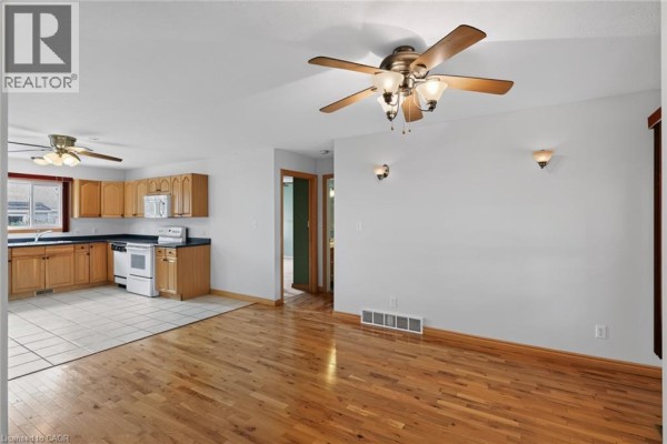 2pc Bathroom - 1 Payne Avenue, Simcoe, ON N3Y4C2 Photo 4