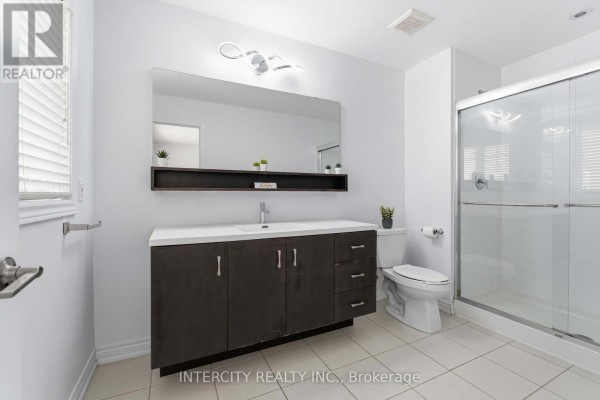 1 Pelican Lane, Hamilton, ON, photo 3