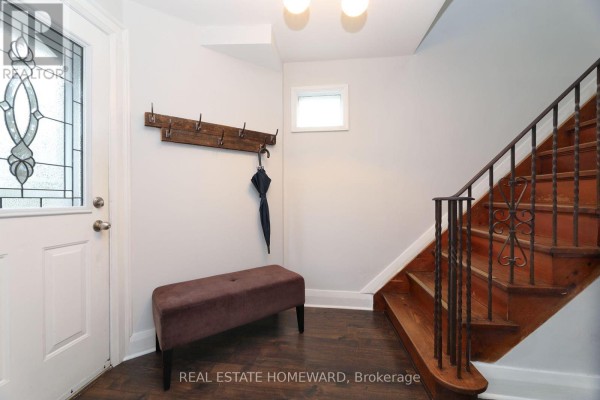 Dining room - 1 Pinegrove Avenue, Toronto, ON M1N2G3 Photo 2