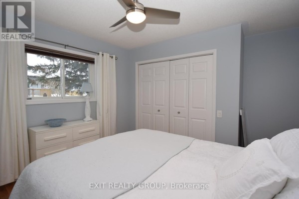 Bedroom - 1 Quaker Court, Prince Edward County, ON K0K3L0 Photo 5