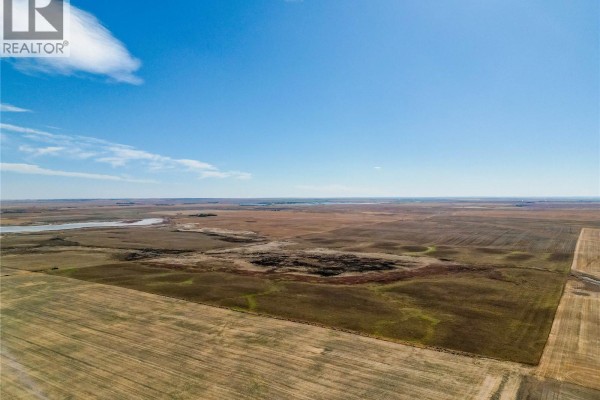 1 Quarter Near Gravelbourg Sk Laflamme, Gravelbourg Rm No 104, SK S0H0A6 Photo 2
