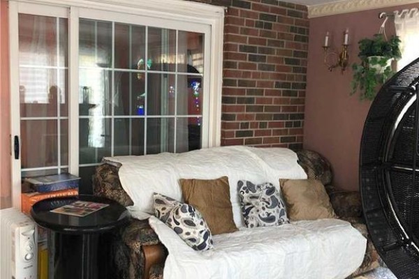 1 Rialto Drive, Toronto, ON M3A2N7 Photo 2