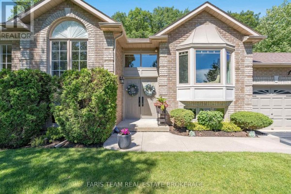 Bedroom - 1 Rigby Drive, Wasaga Beach, ON L9Z1J1 Photo 3