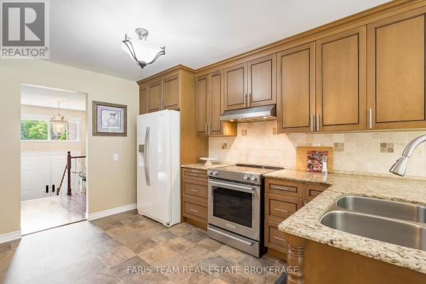 Primary Bedroom - 1 Rigby Drive, Wasaga Beach, ON L9Z1J1 Photo 5