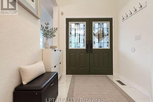 Bedroom - 1 Saxony Drive, Markham, ON L6C2B2 Photo 3