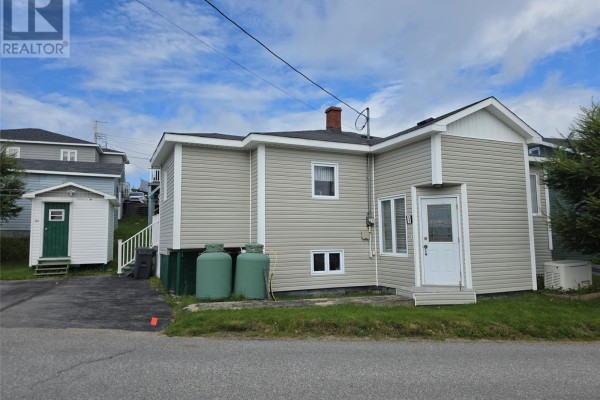 Foyer - 1 Second Avenue, Channel Port Aux Basques, NL A0M1C0 Photo 2