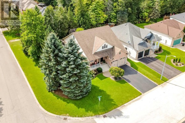 Family room - 1 Silversands Crescent, Wasaga Beach, ON L9Z1P7 Photo 3